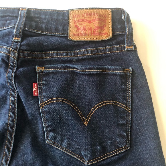 Levi's® 711 Skinny Jean Size 25 Dark Wash - Picture 4 of 8